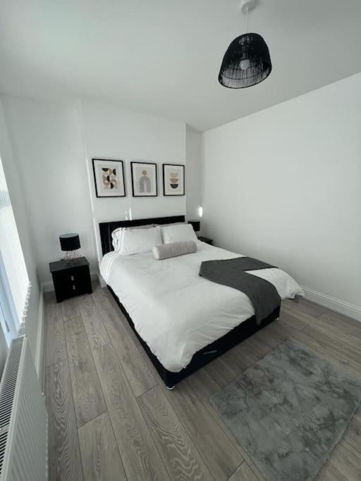 Beautiful Anfield Family Home Liverpool Extérieur photo