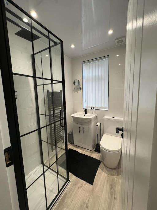 Beautiful Anfield Family Home Liverpool Extérieur photo