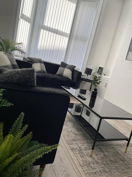 Beautiful Anfield Family Home Liverpool Extérieur photo